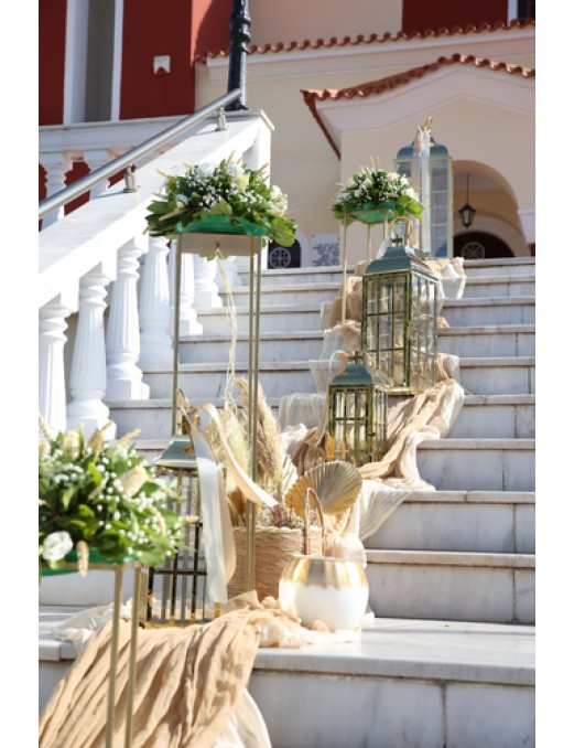 ΣΤΟΛΙΣΜΟΣ ΓΑΜΟΥ ΕΚΚΛΗΣΙΑΣ ΜΕ ΛΟΥΛΟΥΔΙΑ