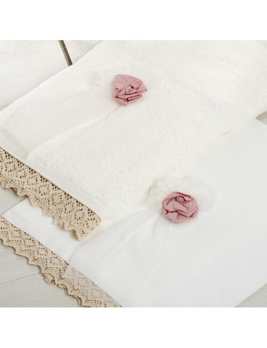 Βαπτιστικό Πακέτο Για Κορίτσι Με Θέμα Μπουντουάρ "Signature Rose" με Μονόγραμμα 2608