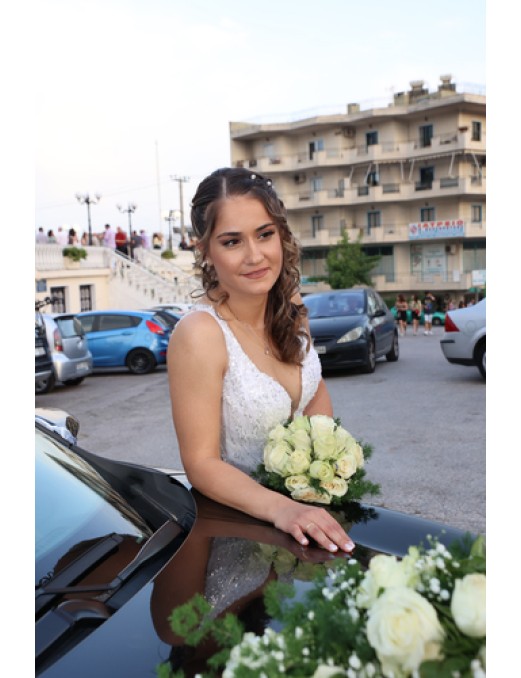 Φωτογραφίες και βίντεο για το μυστήριο.